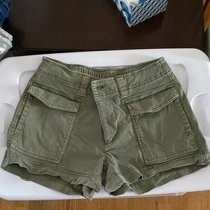 Old Navy Women's Cargo Shorts in Olive